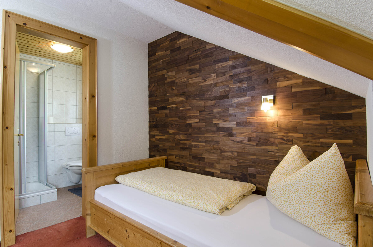  Cozy panoramic apartment in a traditional alpine style with a wonderful view – the entire 2nd floor&hellip;