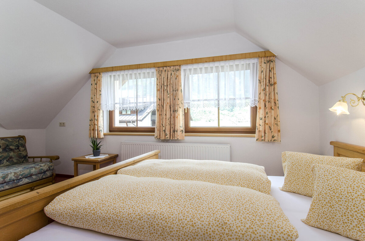  Cozy panoramic apartment in a traditional alpine style with a wonderful view – the entire 2nd floor&hellip;