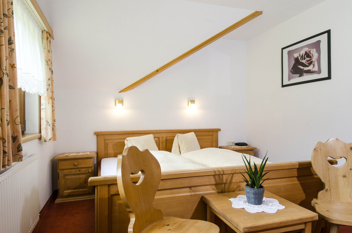  Cozy panoramic apartment in a traditional alpine style with a wonderful view – the entire 2nd floor&hellip;