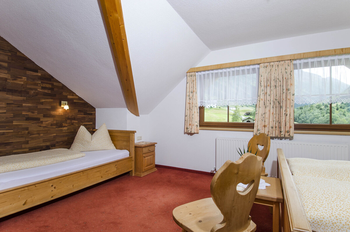  Cozy panoramic apartment in a traditional alpine style with a wonderful view – the entire 2nd floor&hellip;